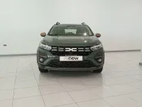 Usado Dacia Sandero Extreme 100 CV (73 kW) 2025 Verde Berlina