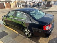 Usado VW Jetta Advance 105 CV (77 kW) 2008 Negro Berlina