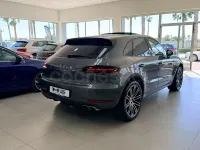Usado Porsche Macan Turbo 400 CV (294 kW) 2017 Gris / plata SUV