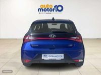 Usado Hyundai i20 100 CV (73 kW) 2021 Intense blue Berlina