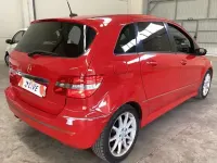 Usado Mercedes B200 139 CV (102 kW) 2006 Rojo Monovolumen