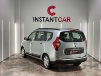 Usado Dacia Lodgy Essentiel 102 CV (75 kW) 2019 Gris / plata Monovolumen