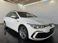 Usado VW Golf VIII R-line 150 CV (110 kW) 2022 Blanco Familiar