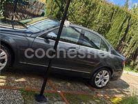 Usado Mercedes C220 Avantgarde 150 CV (110 kW) 2007 Gris / plata Berlina