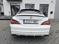 Usado Mercedes CLA250 218 CV (160 kW) 2018 Blanco Coupe