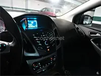 Usado Ford Focus Trend 115 CV (84 kW) 2014 Negro Berlina