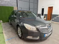 Usado Opel Insignia Selective 130 CV (95 kW) 2013 Gris / plata Berlina