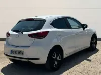 Usado Mazda 2 Center-Line 90 CV (66 kW) 2024 Blanco Utilitario