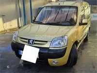 Usado Peugeot Partner Tepee Premium 90 CV (66 kW) 2009 Amarillo Monovolumen