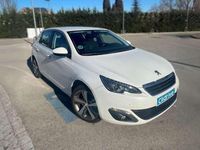 Usado Peugeot 308 SW Active 131 CV (96 kW) 2014 Blanco Familiar