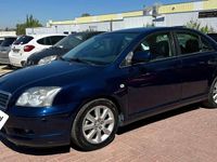 Usado Toyota Avensis Sol 129 CV (94 kW) 2004 Azul Berlina