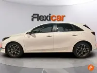 Usado Kia Ceed 140 CV (102 kW) 2026 Blanco Utilitario