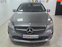 Usado Mercedes A180 Urban 122 CV (89 kW) 2016 Gris / plata Berlina