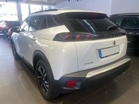 Usado Peugeot 2008 Allure 110 CV (80 kW) 2021 Blanco SUV