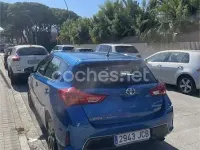 Usado Toyota Auris Active 124 CV (91 kW) 2015 Azul Berlina