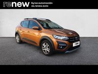 Usado Dacia Sandero Comfort 90 CV (66 kW) 2021 Amarillo Berlina