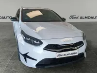 Usado Kia Ceed Style 101 CV (74 kW) 2025 Blanco Utilitario