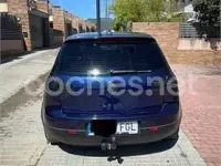Usado VW Golf IV 105 CV (77 kW) 2006 Azul Berlina