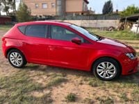 Usado Seat Leon ST Reference 110 CV (80 kW) 2015 Rojo Familiar