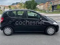 Usado Mercedes A160 Classic 82 CV (60 kW) 2008 Negro Monovolumen
