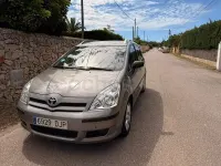 Usado Toyota Corolla Verso Sol 116 CV (85 kW) 2005 Gris / plata Monovolumen
