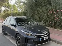 Usado Kia XCeed 140 CV (102 kW) 2025 Gris / plata SUV
