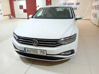 Usado VW Passat 122 CV (89 kW) 2022 Blanco Familiar