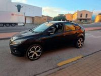 Usado Ford Focus Trend 109 CV (80 kW) 2009 Negro Berlina