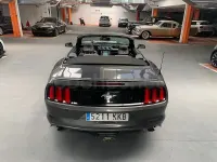 Usado Ford Mustang GT 418 CV (307 kW) 2015 Gris / plata Descapotable