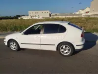 Usado Seat Leon 105 CV (77 kW) 2002 Blanco Utilitario