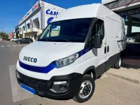 Usado Iveco Daily 136 CV (100 kW) 2018 Blanco Van
