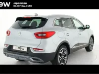 Usado Renault Kadjar Zen 140 CV (102 kW) 2022 Gris highland SUV
