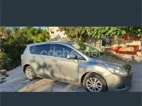 Usado Toyota Verso Active 126 CV (92 kW) 2011 Gris / plata Monovolumen