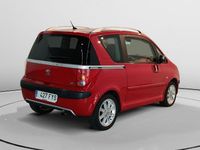 Usado Peugeot 1007 70 CV (51 kW) 2007 Rojo Monovolumen