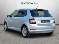 Usado Skoda Fabia Ambition 95 CV (69 kW) 2021 Gris / plata Utilitario