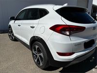 Usado Hyundai Tucson 136 CV (100 kW) 2017 Blanco SUV