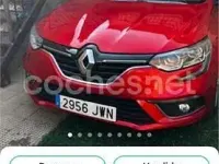 Usado Renault Mégane Intens 100 CV (73 kW) 2017 Rojo Berlina