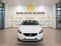 Usado Volvo V40 Kinetic 115 HP (84 kW) 2014 Branco Sedan