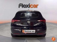 Usado Opel Astra Edition 110 CV (80 kW) 2021 Negro Utilitario