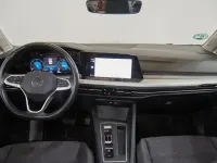 Usado VW Golf VIII Life 116 CV (85 kW) 2024 Azul Berlina