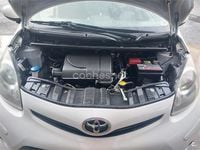 Usado Toyota Aygo Live 68 CV (50 kW) 2013 Blanco Utilitario