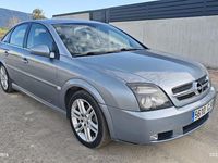 Usado Opel Vectra Essentia 100 CV (73 kW) 2004 Gris / plata Berlina