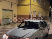 Usado Mercedes E320 Elegance 220 CV (161 kW) 1998 Gris / plata Berlina