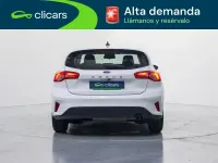 Usado Ford Focus Trend+ 120 CV (88 kW) 2022 Blanco Berlina