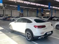 Usado Mercedes GLC300e 313 CV (230 kW) 2023 Blanco Coupe
