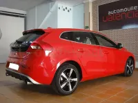 Usado Volvo V40 R-Design Momentum 152 CV (111 kW) 2017 Rojo Berlina