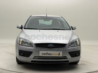 Usado Ford Focus Trend 116 CV (85 kW) 2007 Gris / plata Berlina