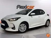 Usado Toyota Yaris Active 111 CV (81 kW) 2020 Blanco Utilitario