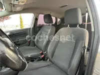 Usado Ford Fiesta Trend 75 CV (55 kW) 2015 Gris / plata Utilitario