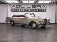 Usado Mercedes 220 SE 105 CV (77 kW) 1975 Blanco Berlina